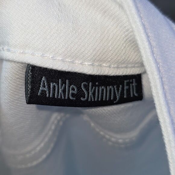 VERVET White Denim Distressed Jeans Ankle Skinny Fit , Size:  28 - Picture 9 of 10